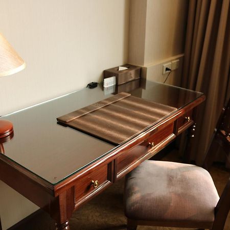 Royal Chiayi Hotel Kültér fotó