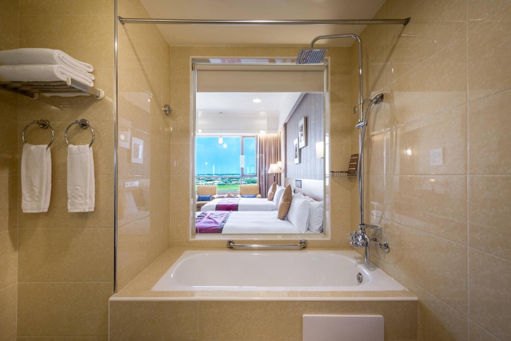 Royal Chiayi Hotel Kültér fotó