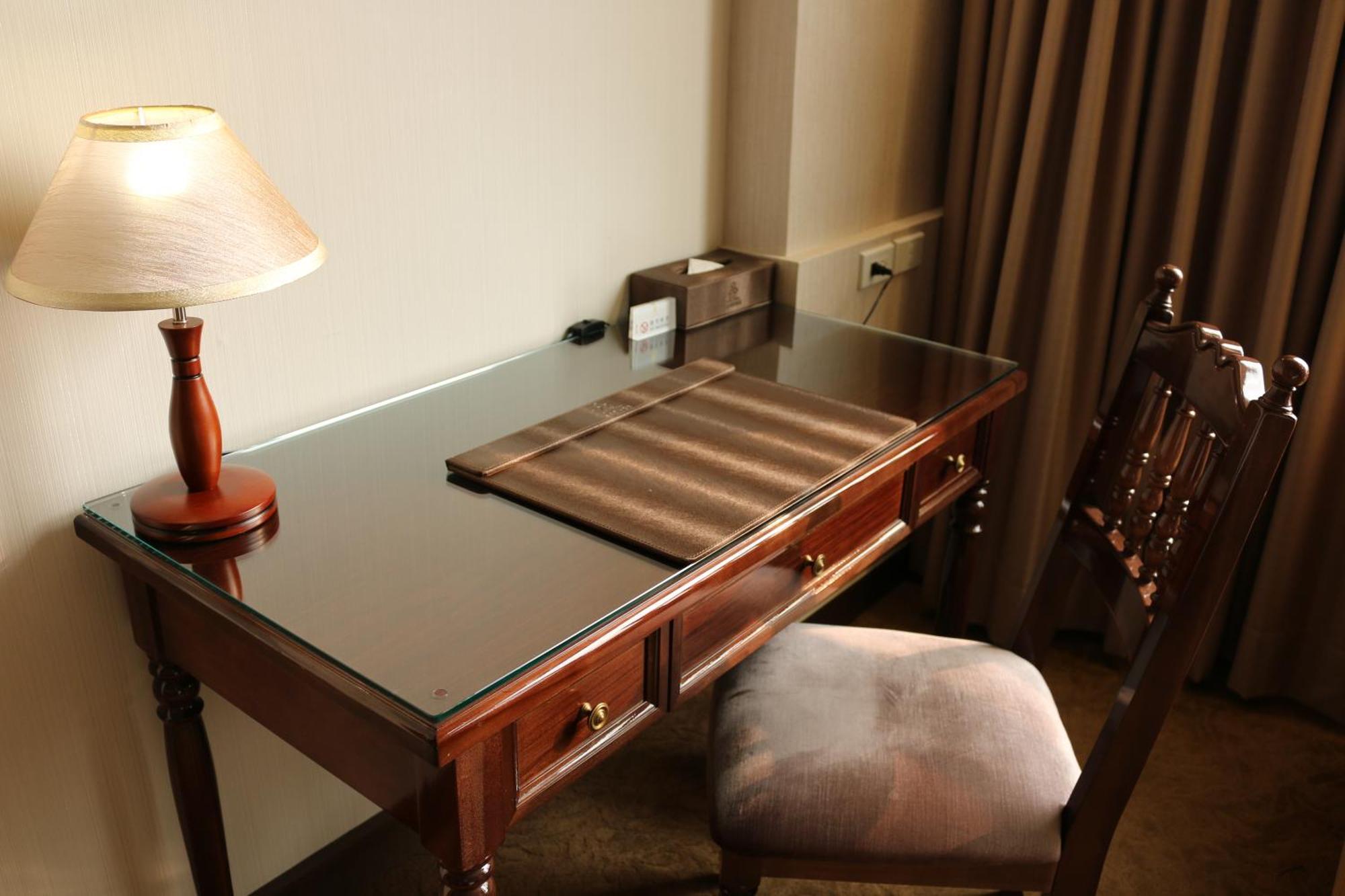 Royal Chiayi Hotel Kültér fotó