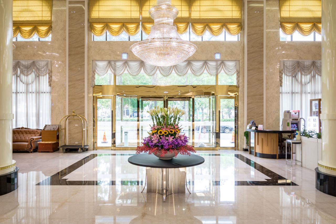 Royal Chiayi Hotel Kültér fotó