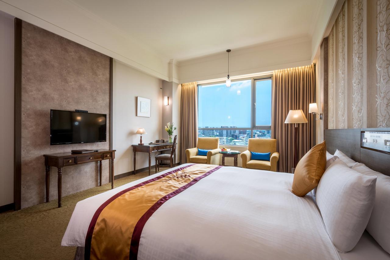 Royal Chiayi Hotel Kültér fotó