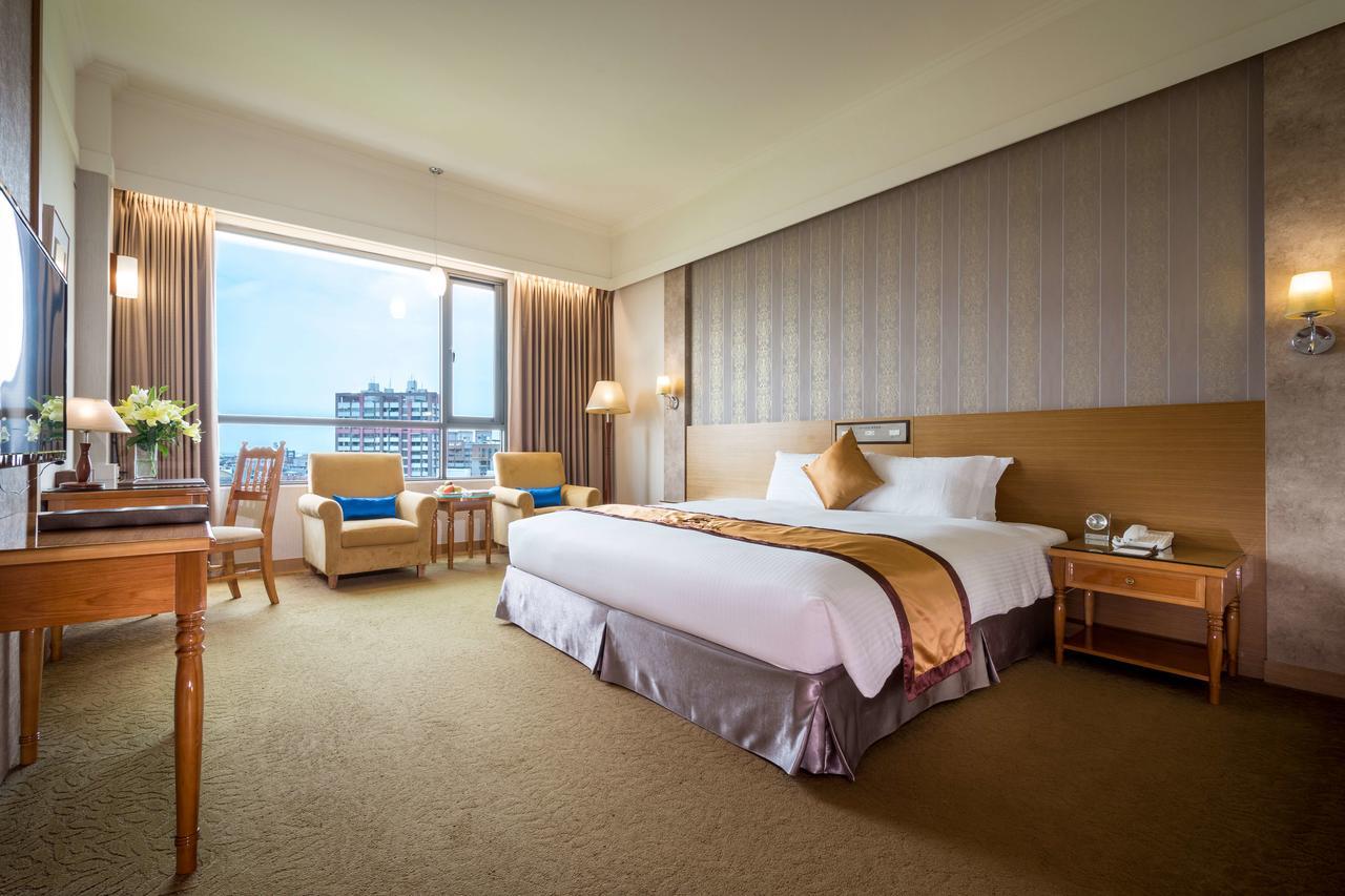 Royal Chiayi Hotel Kültér fotó