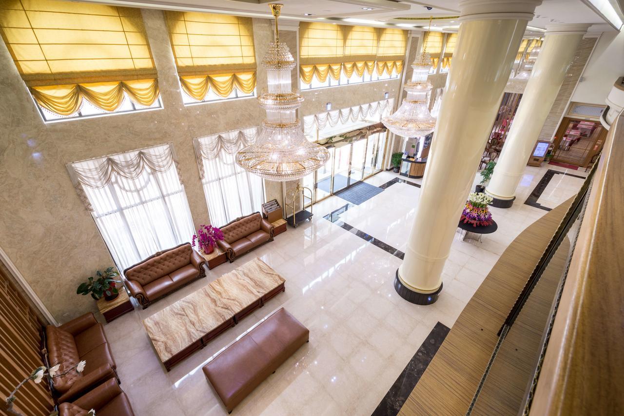 Royal Chiayi Hotel Kültér fotó