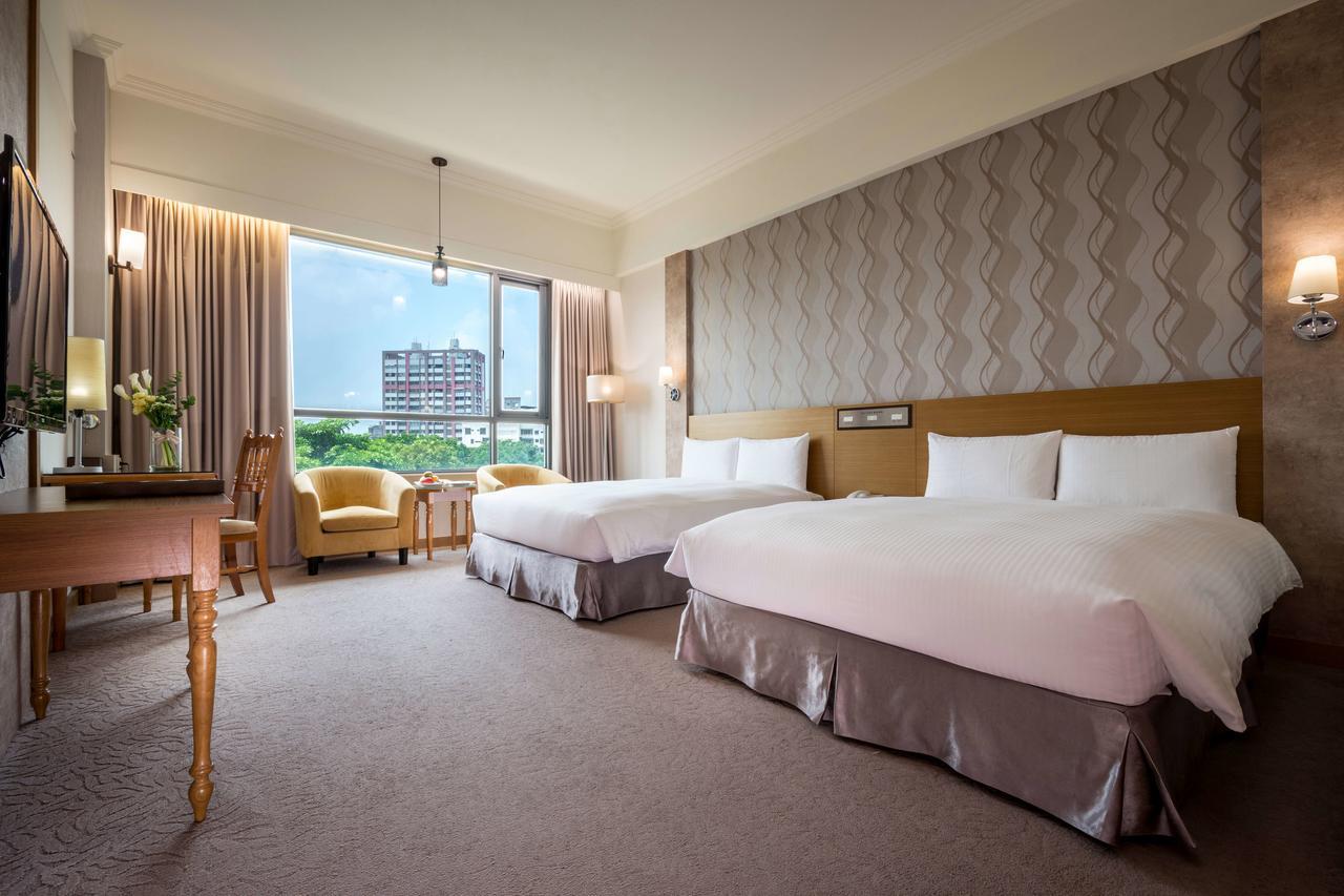 Royal Chiayi Hotel Kültér fotó