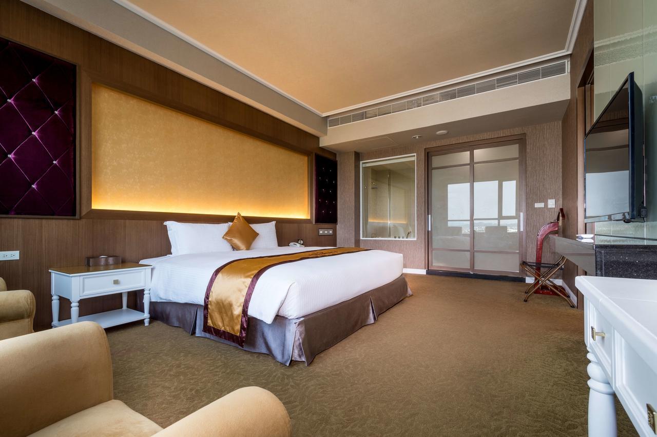 Royal Chiayi Hotel Kültér fotó