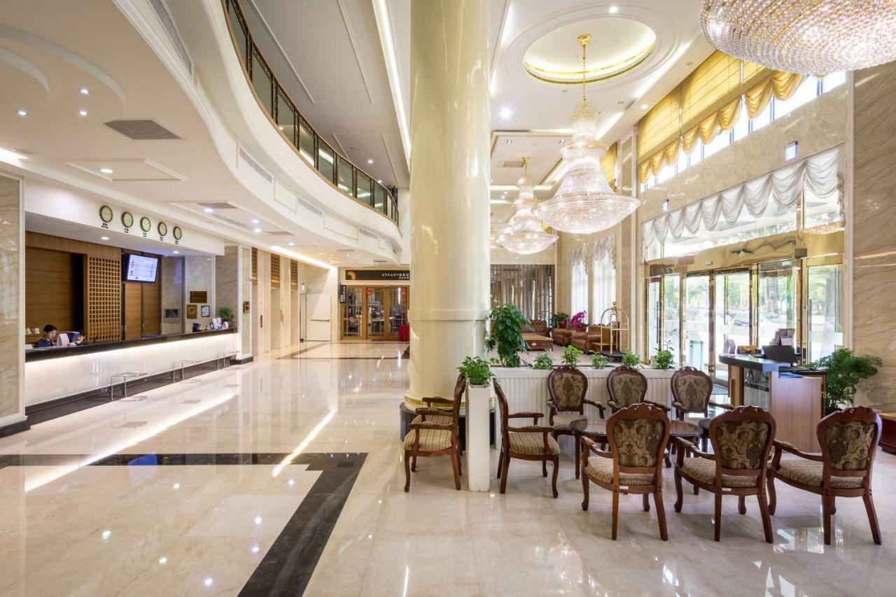 Royal Chiayi Hotel Kültér fotó